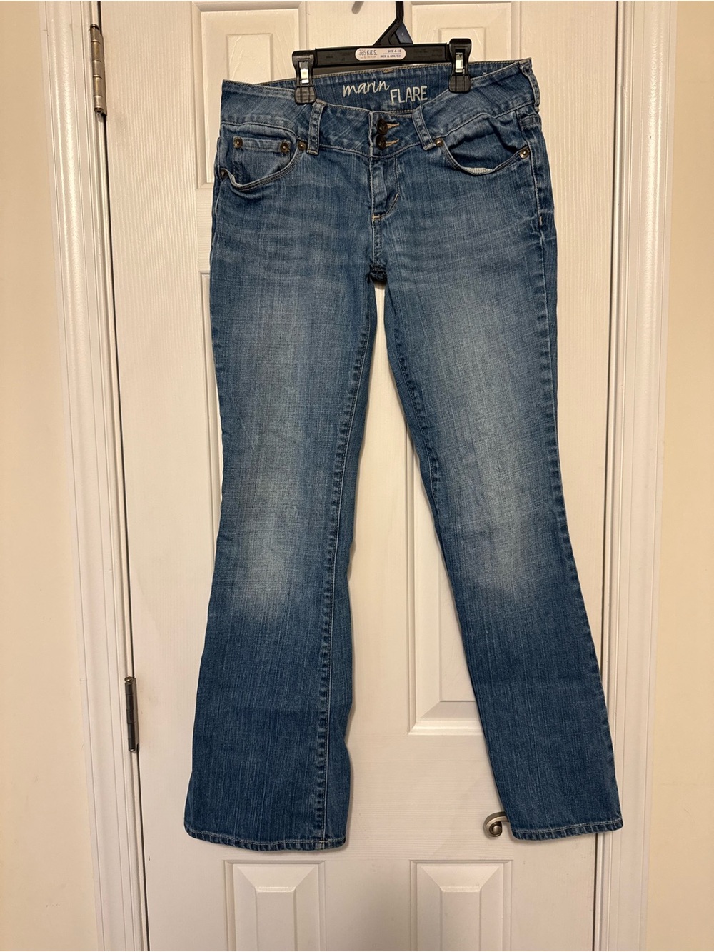 MARINA Flare Jeans in Medium Blue Wash
